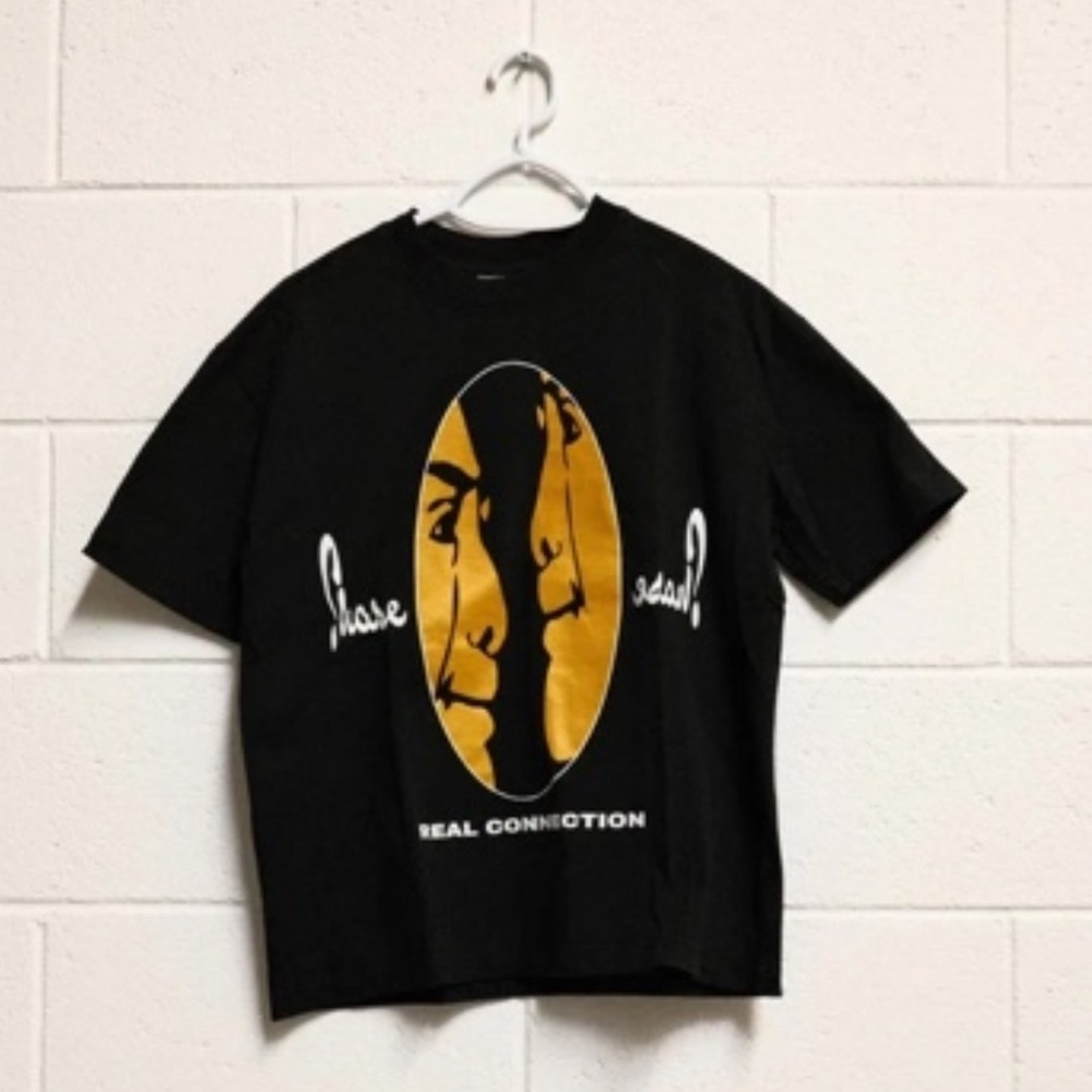 Black Short Sleeve Graphic Tee with Yellow Face Print